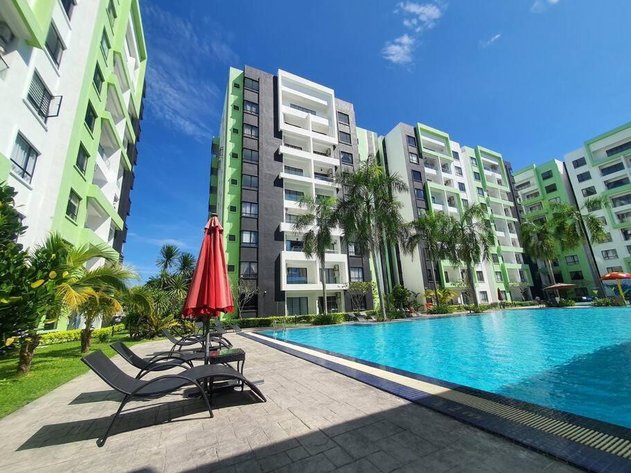 Manhattan Condo Ipoh With Water Park And Pool View Luaran gambar