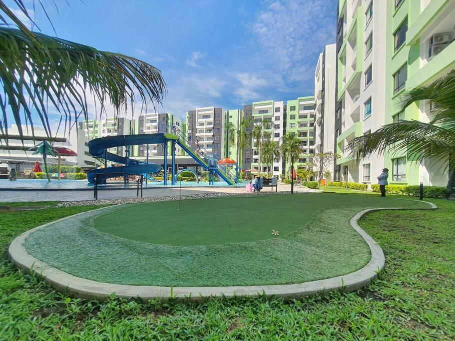 Manhattan Condo Ipoh With Water Park And Pool View Luaran gambar